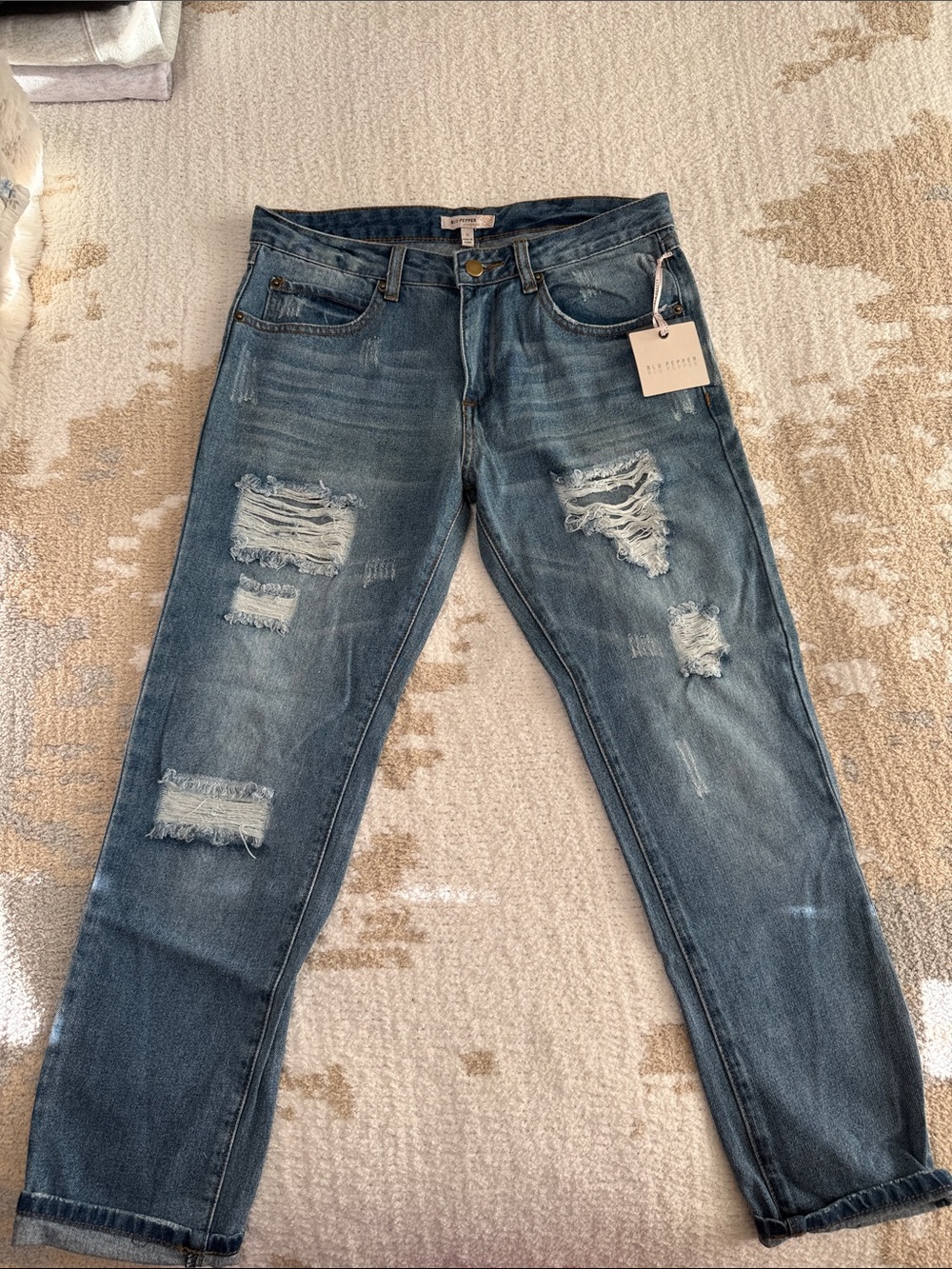 Blu Pepper Straight Distressed Jeans in Washed Blue